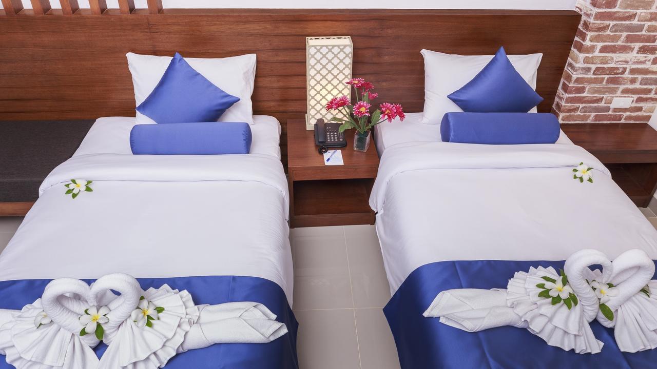 Tuana Hotels Brook Pool Access Csalong Kültér fotó