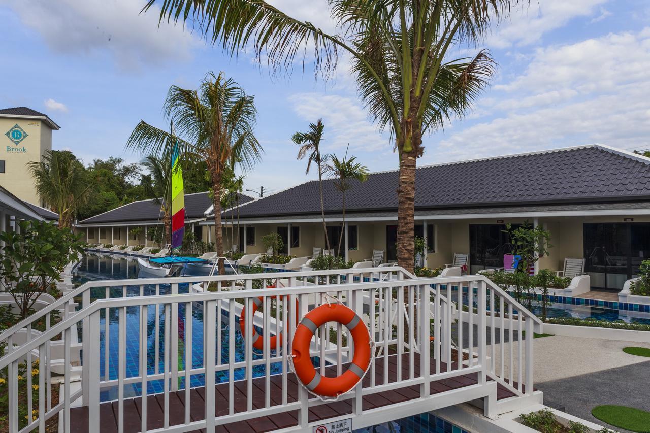 Tuana Hotels Brook Pool Access Csalong Kültér fotó