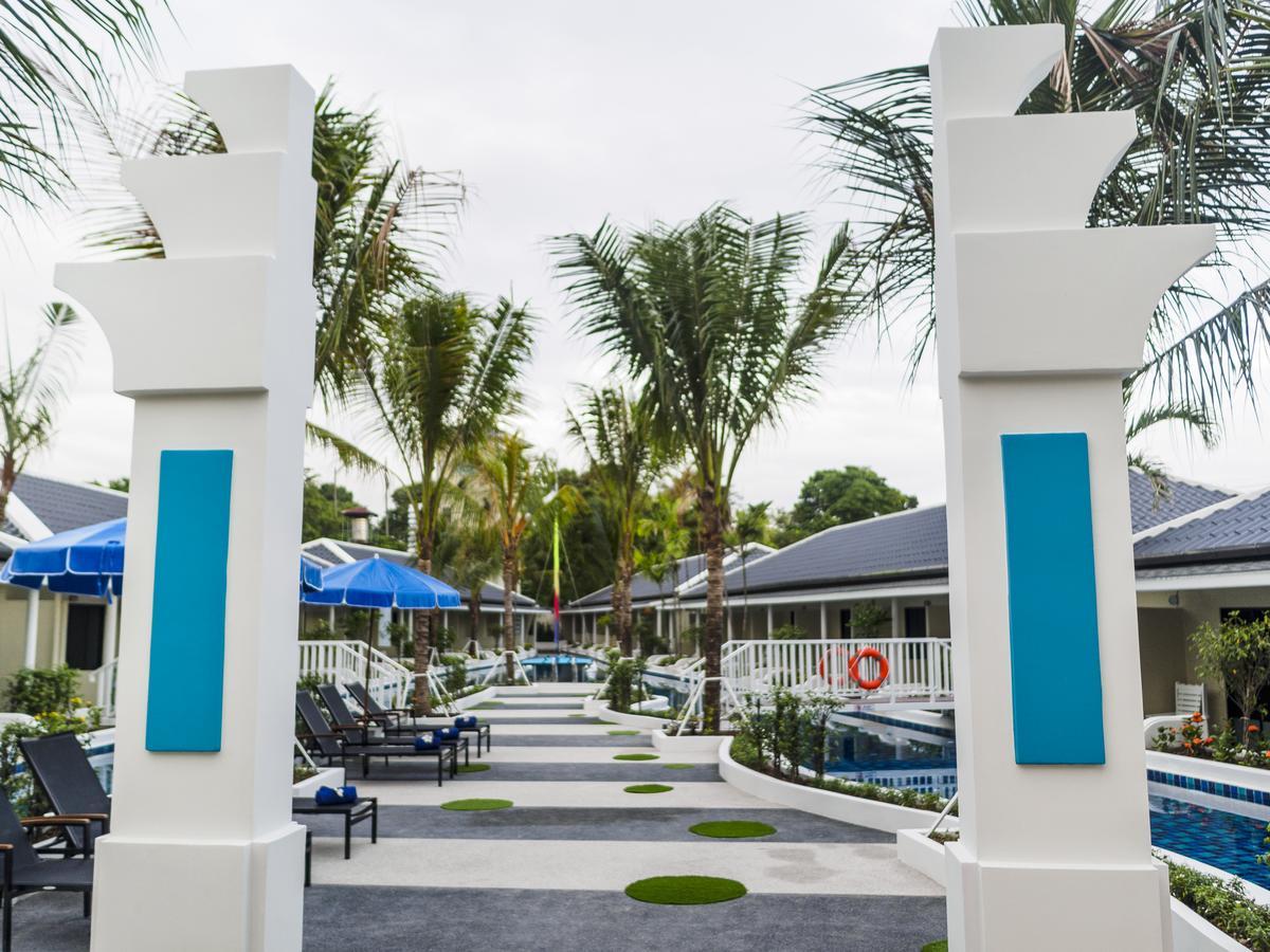 Tuana Hotels Brook Pool Access Csalong Kültér fotó
