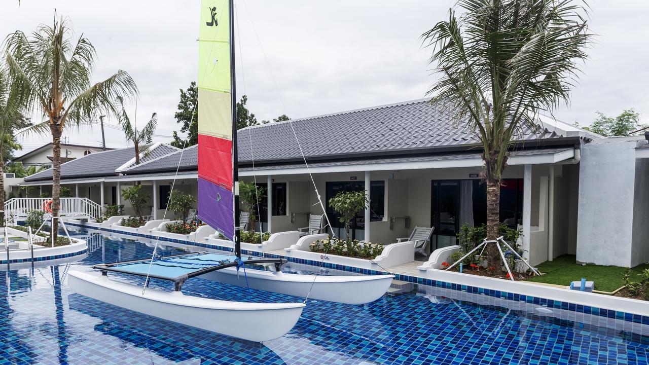Tuana Hotels Brook Pool Access Csalong Kültér fotó