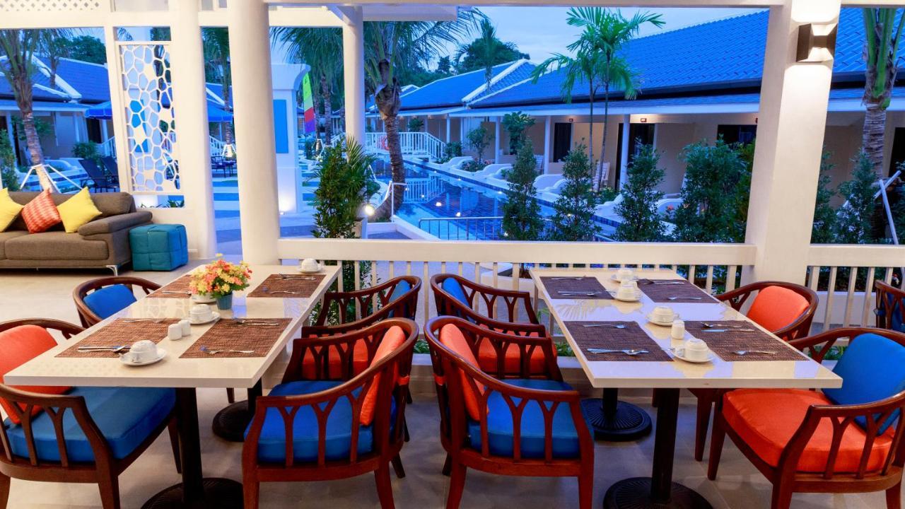 Tuana Hotels Brook Pool Access Csalong Kültér fotó